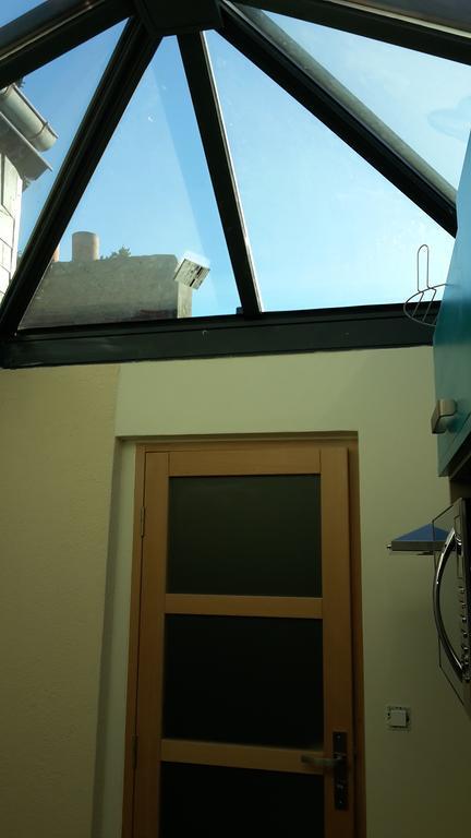 Le Saint Leonard...Il Est Bleu Apartment Honfleur Ruang foto